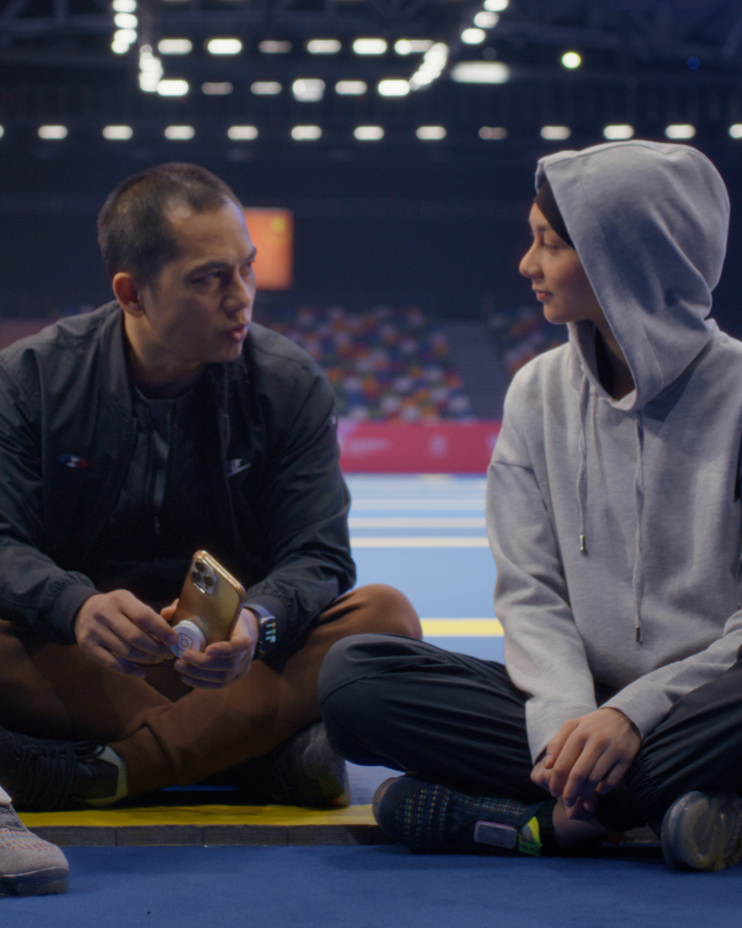 4x5_TWINS_A003_A001_0614K9_001.R3D_sRGB_Gamma_2_2_02